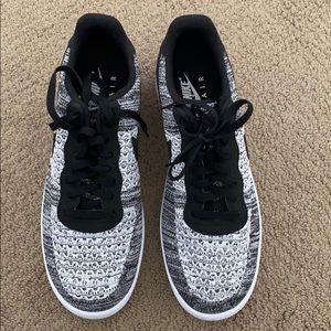 Nike Air Force 1 Low Flyknit Oreo